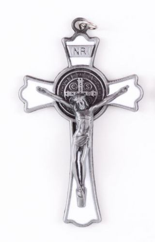 Krzyż Św. Benedykt -  5,5 x 3 mm.