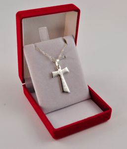 Łańcuszek Srebrny z Krzyżykiem 2,7 cm.