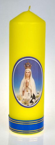 Świeca z naklejką - Matka Boża Fatimska 16 x 6 cm.